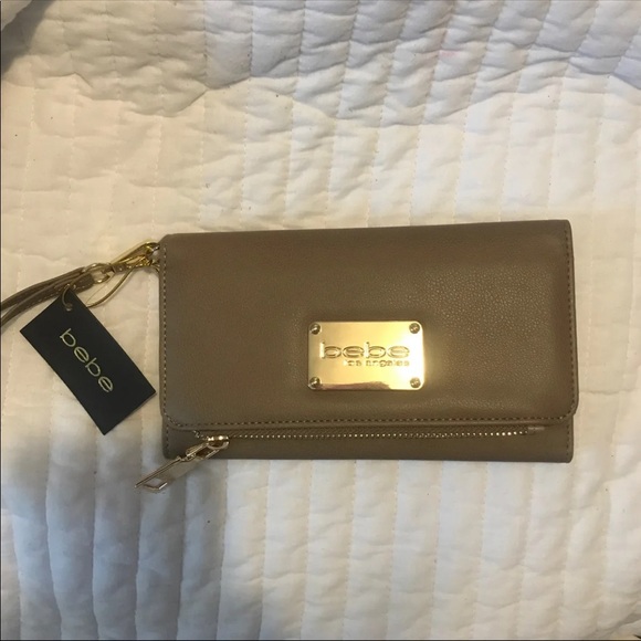 bebe Handbags - Brand New Bebe Wallet Wristlet